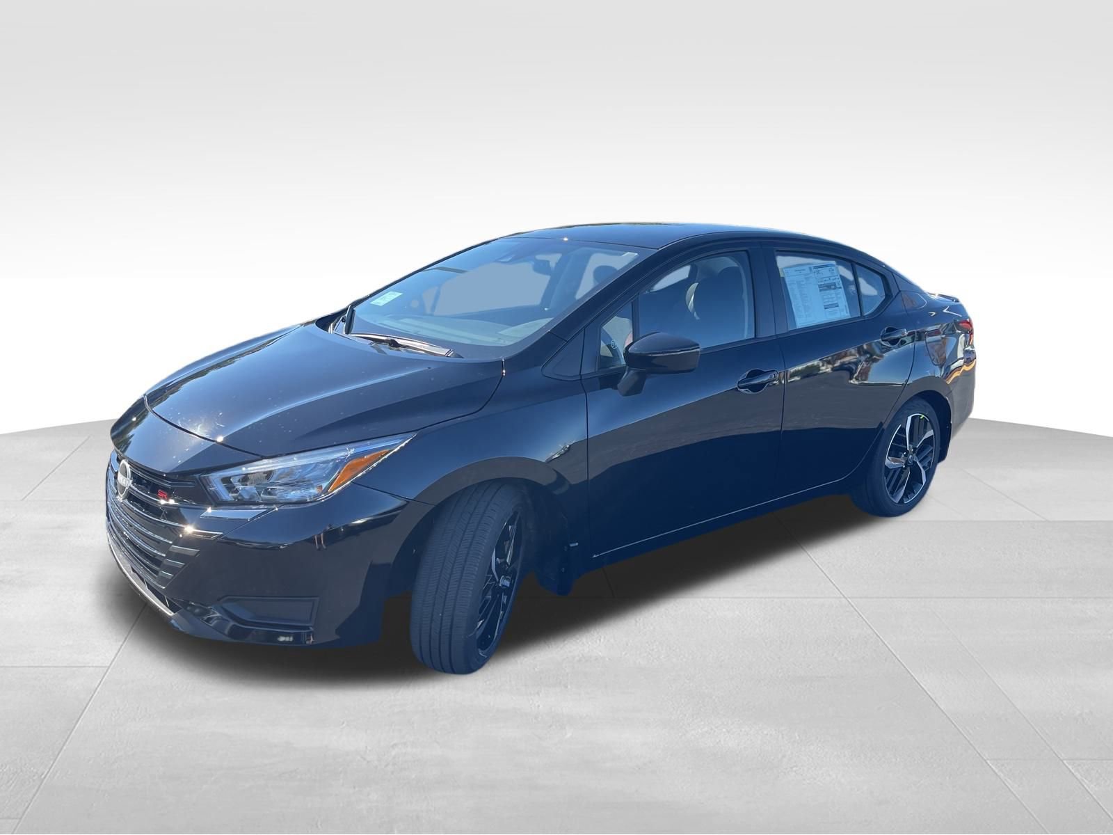 New 2025 Nissan Versa SR image 5