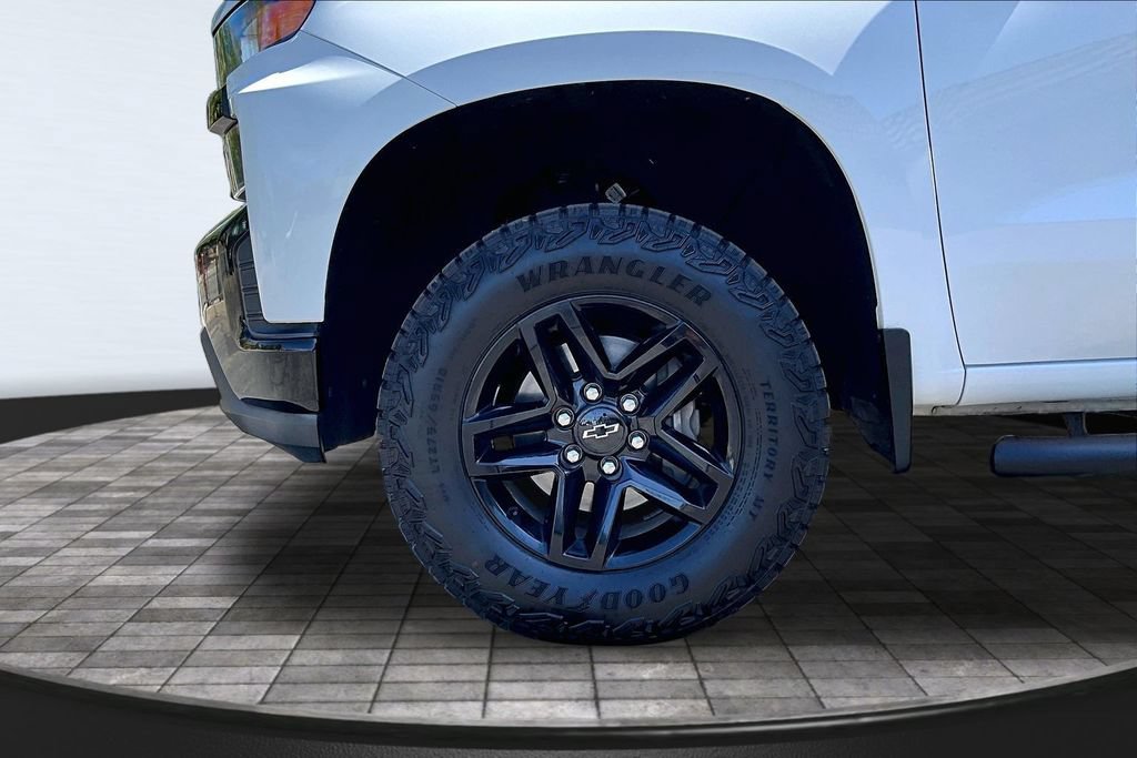 Used 2019 Chevrolet Silverado 1500 Custom Trail Boss AWD/4WD image 30