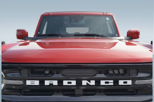 Used 2023 Ford Bronco Outer Banks image 37