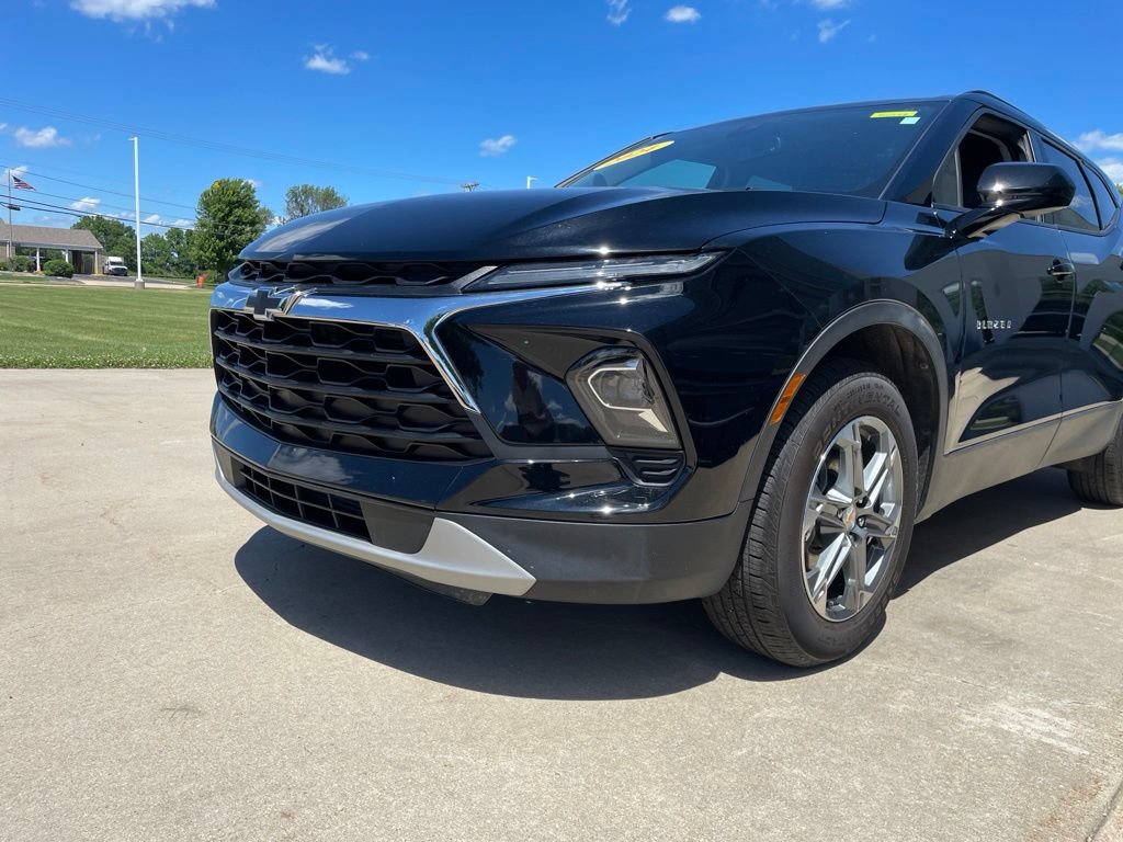 Used 2024 Chevrolet Blazer LT w/ Convenience Package AWD/4WD image 14