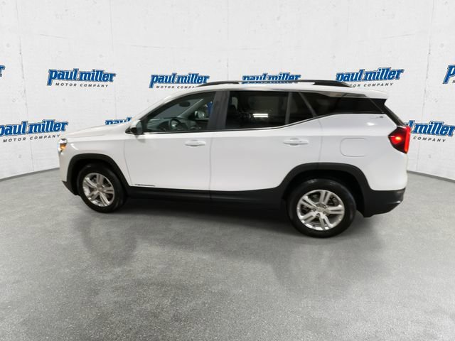 Used 2022 GMC Terrain SLE w/ Driver Convenience Package image 7