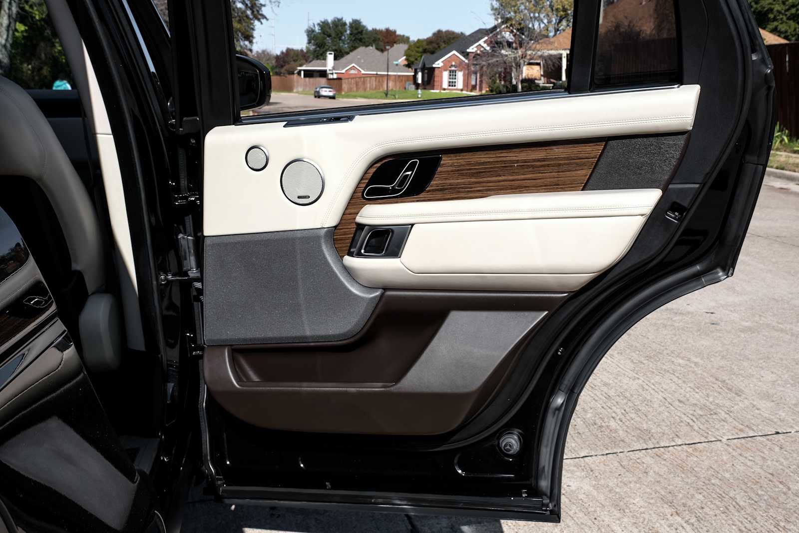 Used 2019 Land Rover Range Rover Long Wheelbase Supercharged image 50