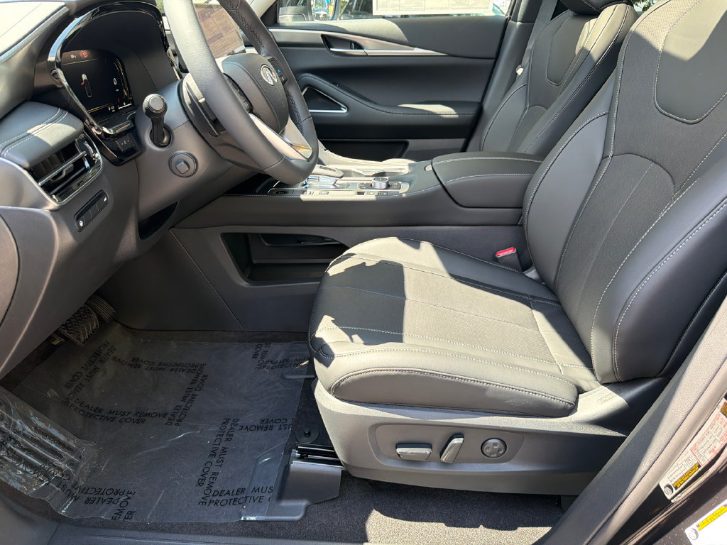 New 2027 INFINITI QX60 Luxe w/ Cargo Package FWD image 9