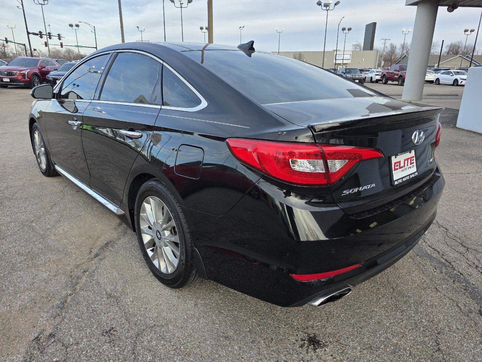 Used 2015 Hyundai Sonata Limited w/ Option Group 06 image 7