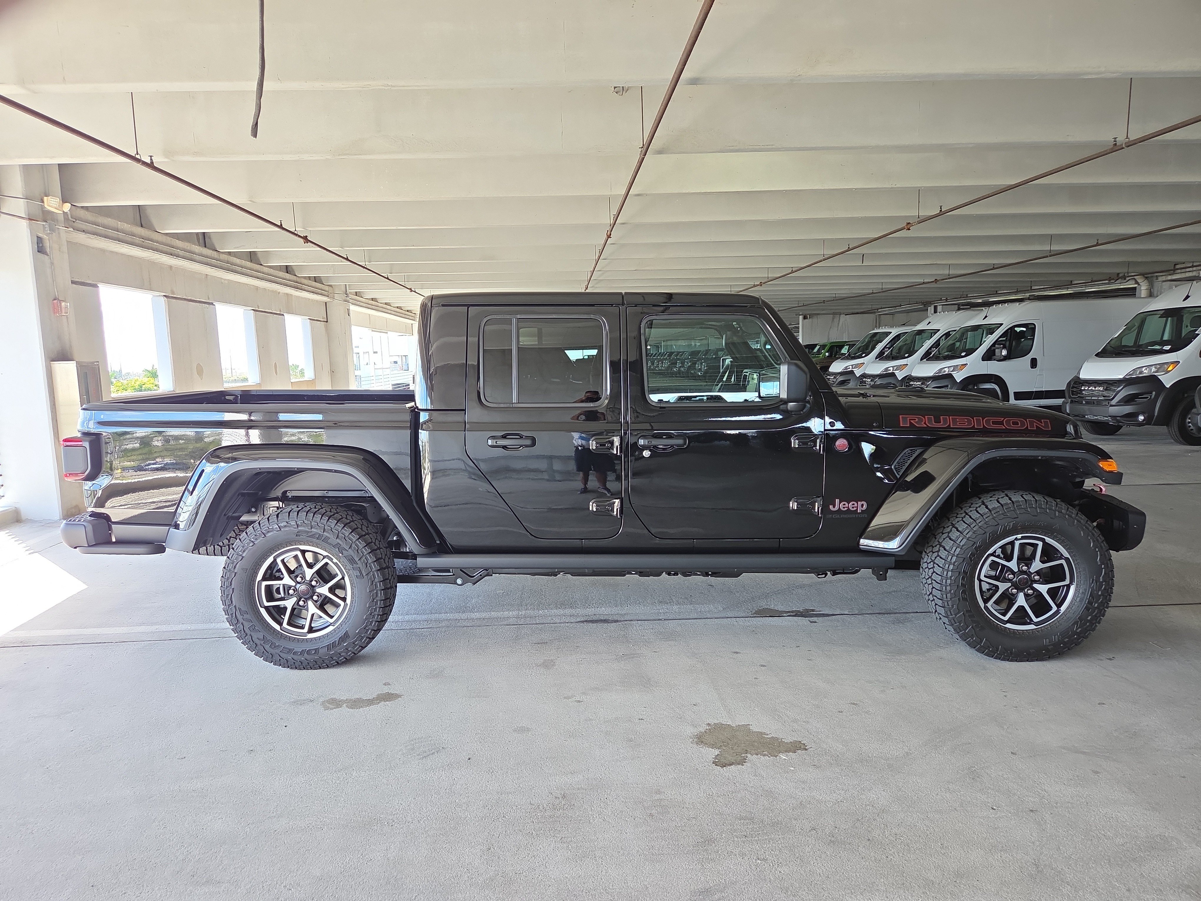 New 2025 Jeep Gladiator Rubicon AWD/4WD image 4