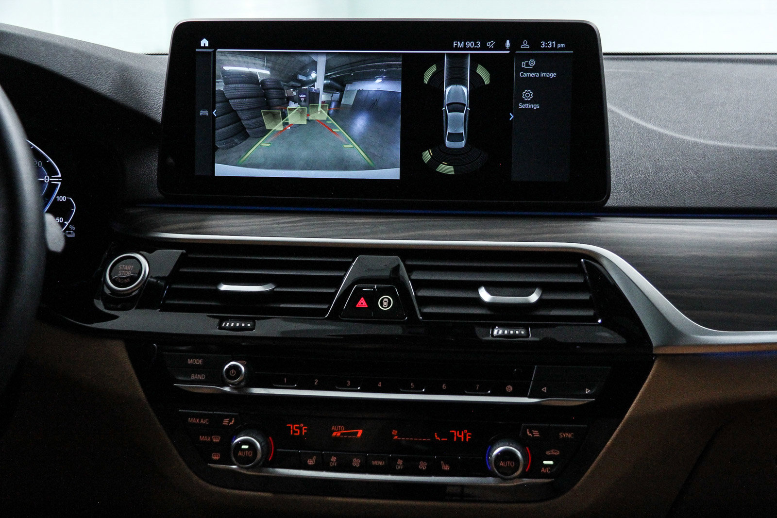 Certified 2023 BMW 530e 530e w/ Premium Package image 15