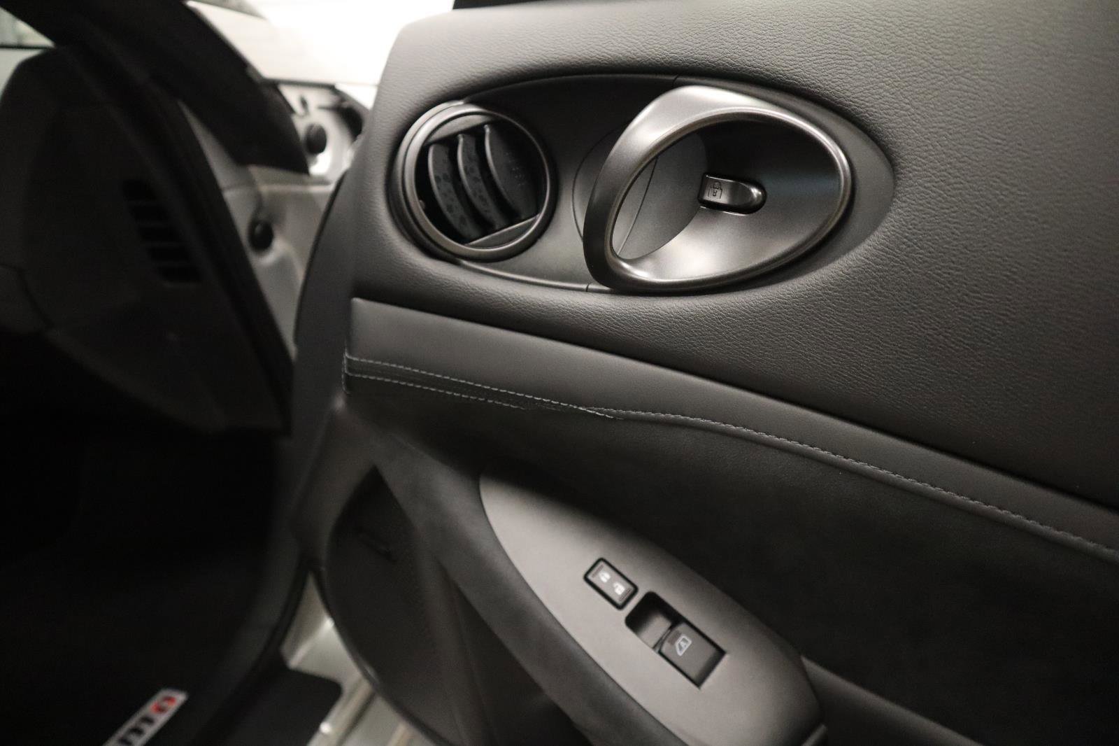 New 2025 Nissan Z NISMO w/ Floor Mat Package image 31