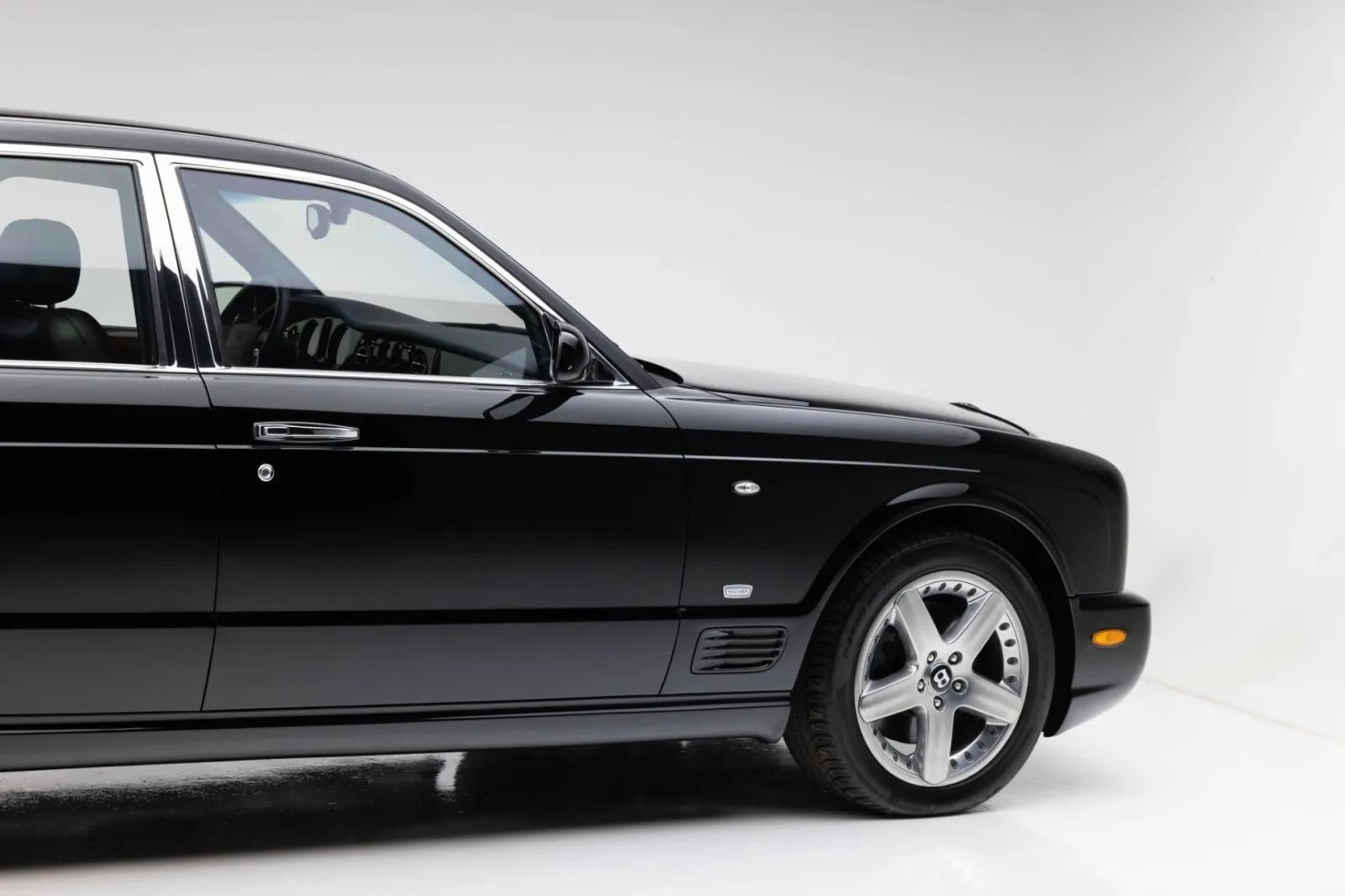 Used 2005 Bentley Arnage T RWD image 23