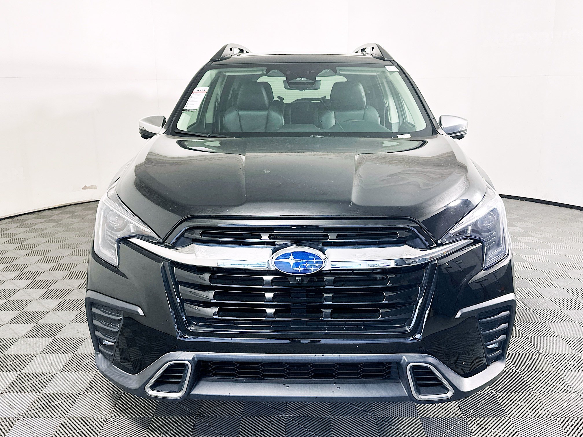 Used 2023 Subaru Ascent Touring AWD/4WD image 8