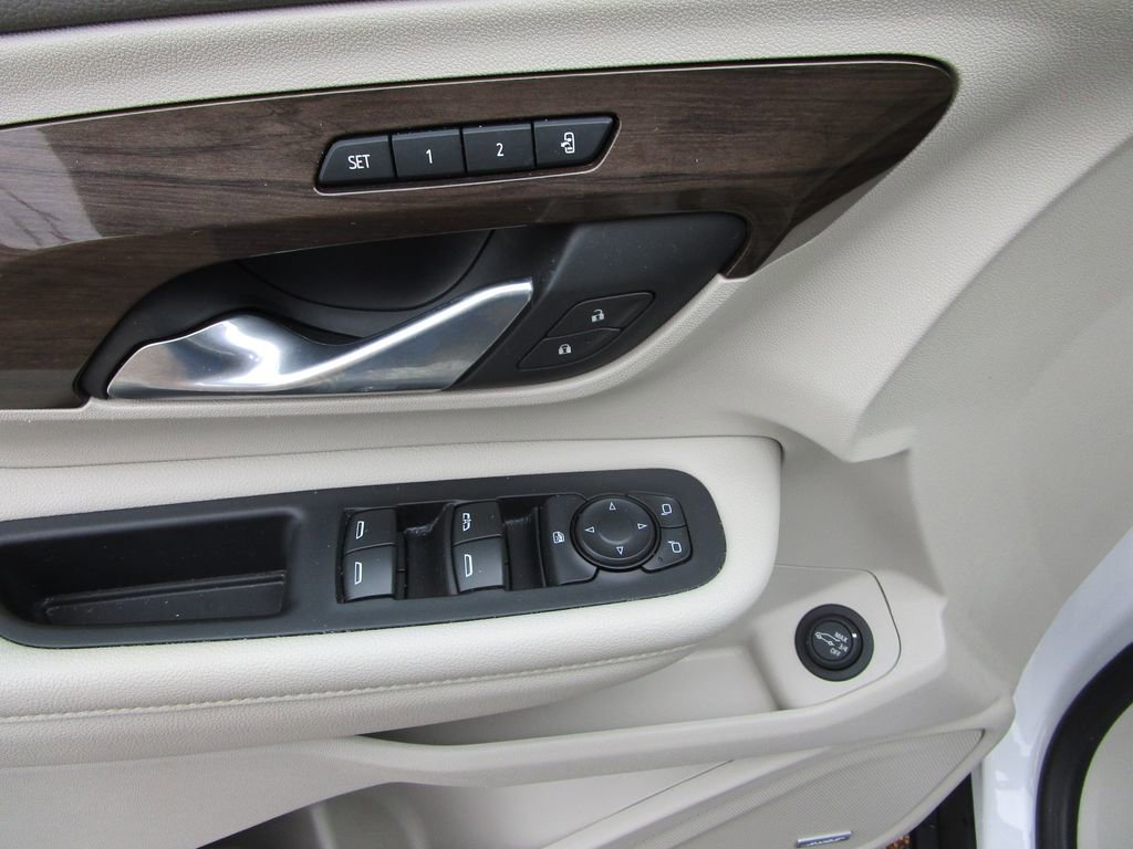 Used 2020 GMC Terrain Denali w/ Denali Premium Package image 26