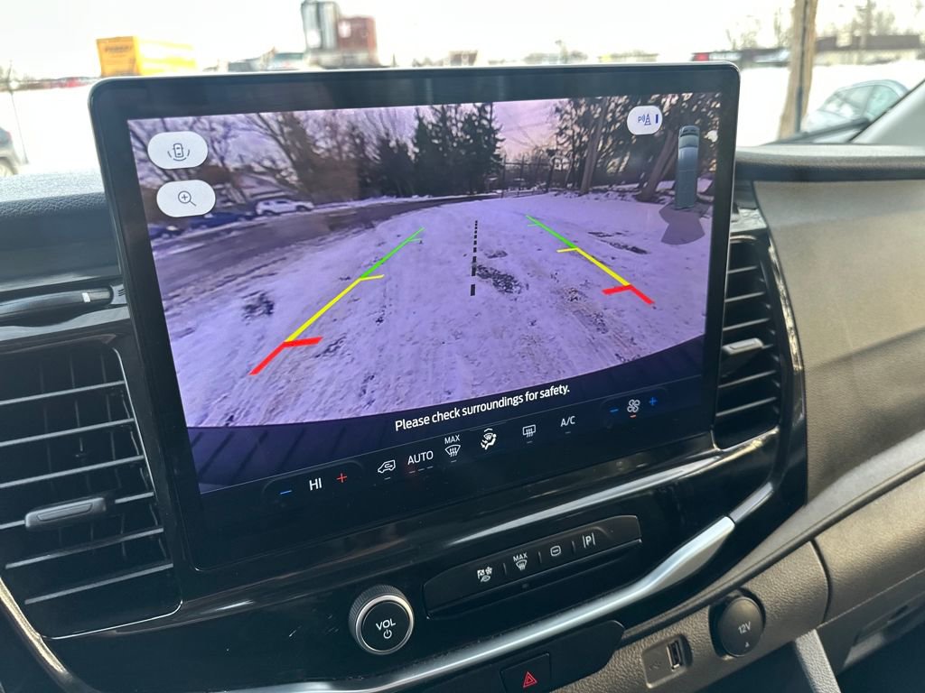 Used 2024 Ford Transit 350 XLT image 29