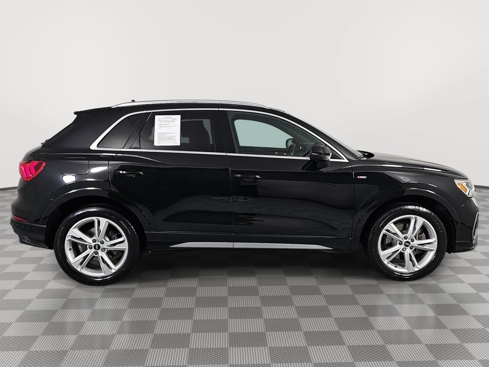 Used 2023 Audi Q3 2.0T Premium Plus AWD/4WD image 9