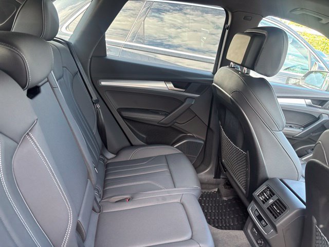 Used 2024 Audi Q5 2.0T Premium Plus w/ Premium Plus Package AWD/4WD image 9