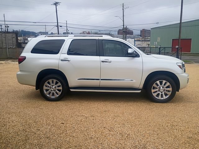 Used 2018 Toyota Sequoia Platinum AWD/4WD image 13