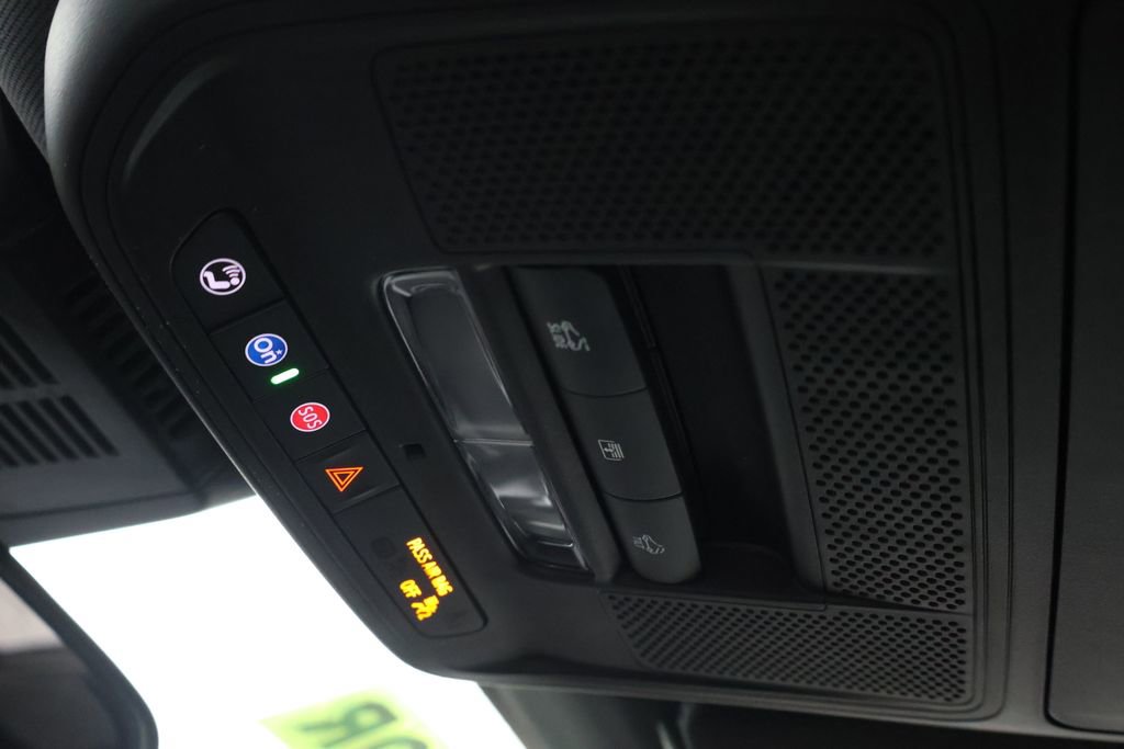 New 2026 Chevrolet Equinox LT w/ Convenience Package II image 34