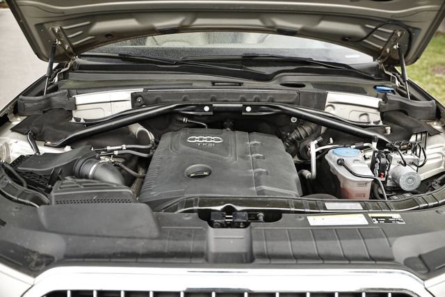 Used 2016 Audi Q5 2.0T Premium Plus w/ Technology Package image 30