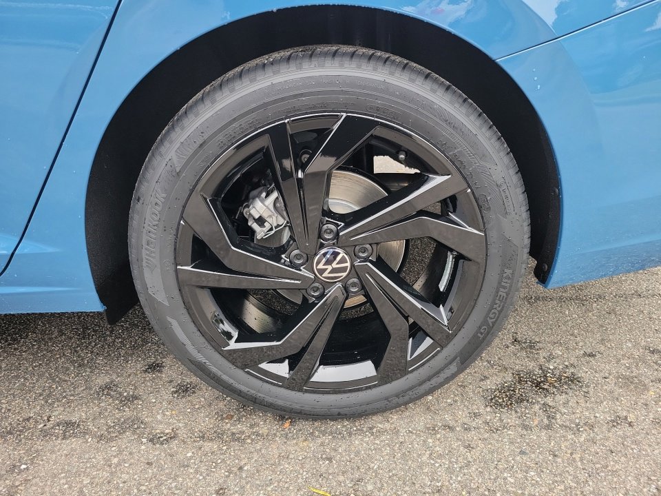 New 2026 Volkswagen Jetta SE image 23