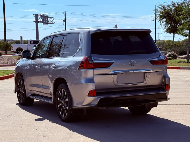 Used 2021 Lexus LX 570 4WD w/ Sport Package image 15