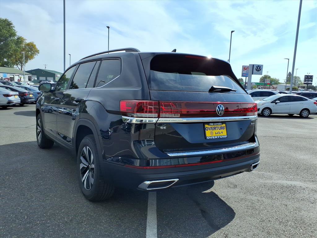 New 2026 Volkswagen Atlas SE image 2