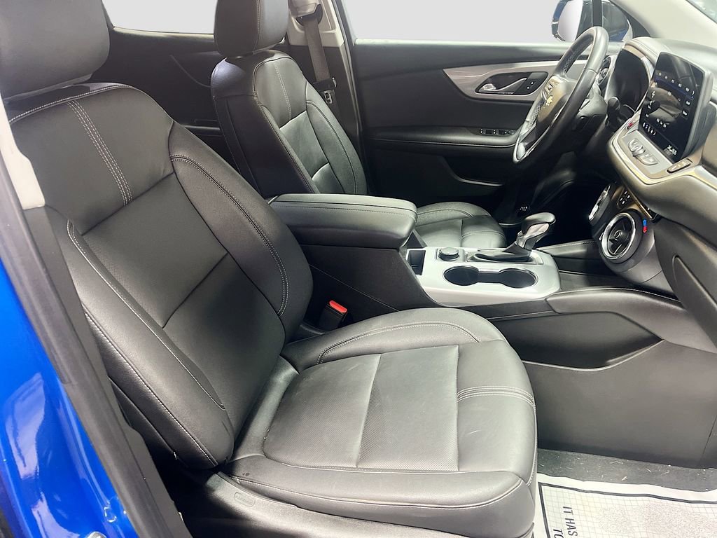 Used 2024 Chevrolet Blazer LT w/ Midnight/Sport Edition image 27