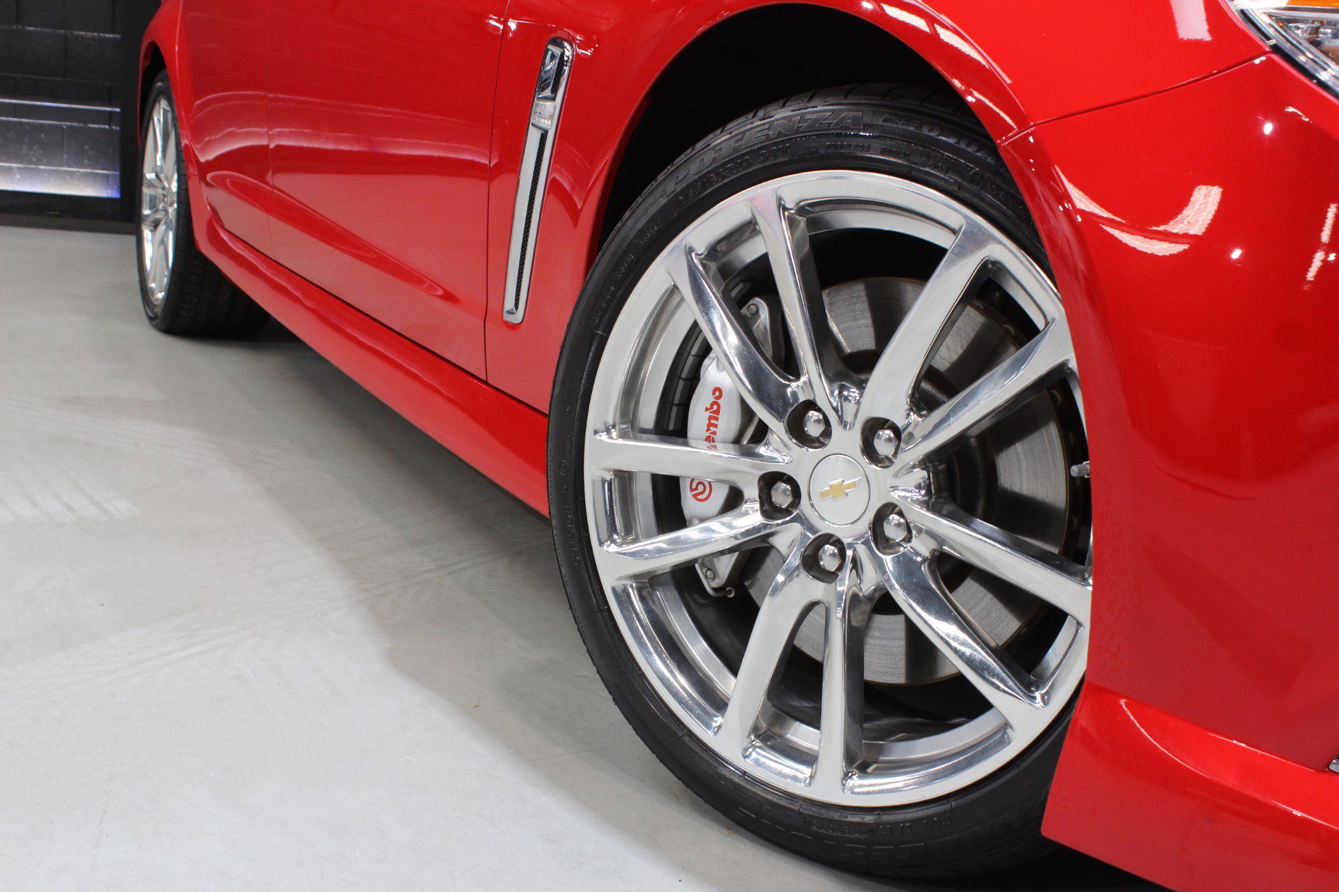 Used 2014 Chevrolet SS RWD image 19