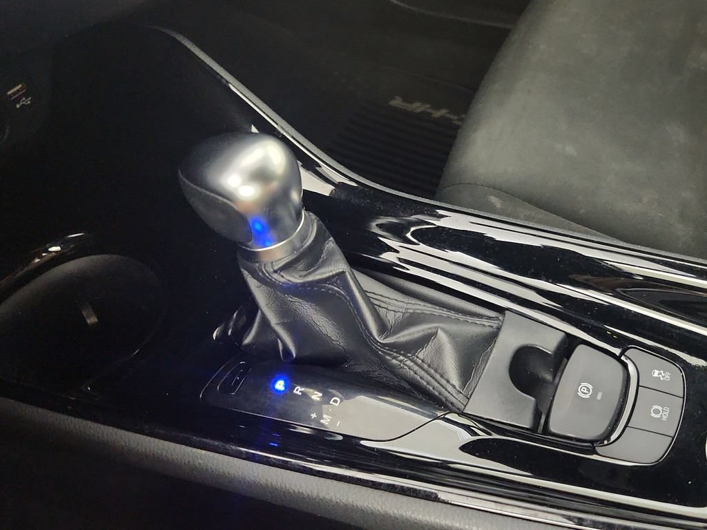 Used 2020 Toyota C-HR XLE FWD image 30