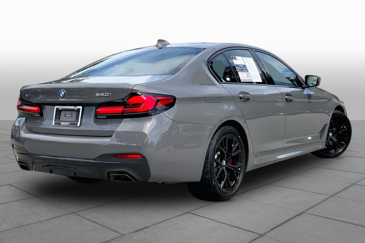 Used 2022 BMW 540i xDrive w/ M Sport Package AWD/4WD image 13