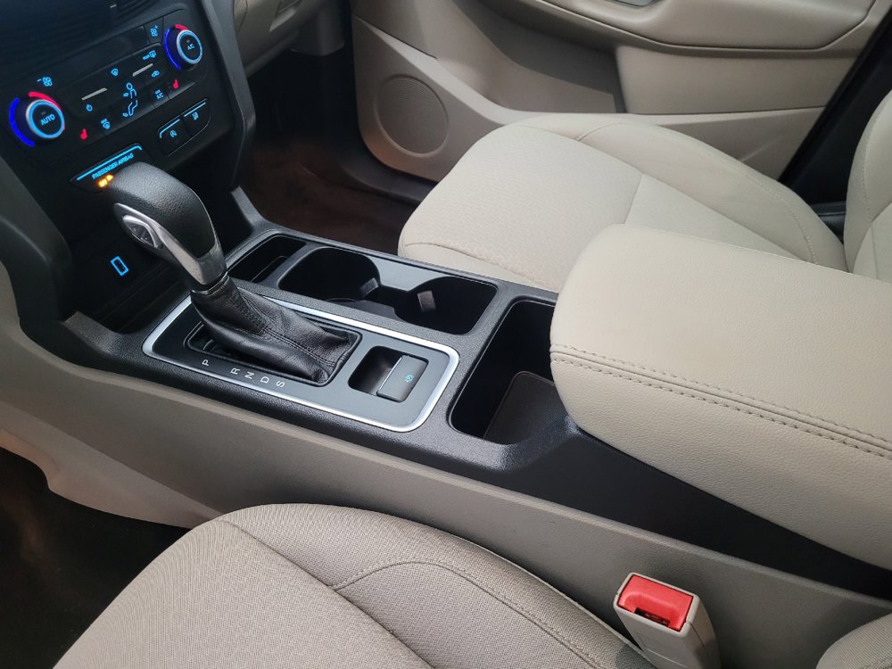 Used 2018 Ford Escape SE w/ SE Sync 3 Package FWD image 26