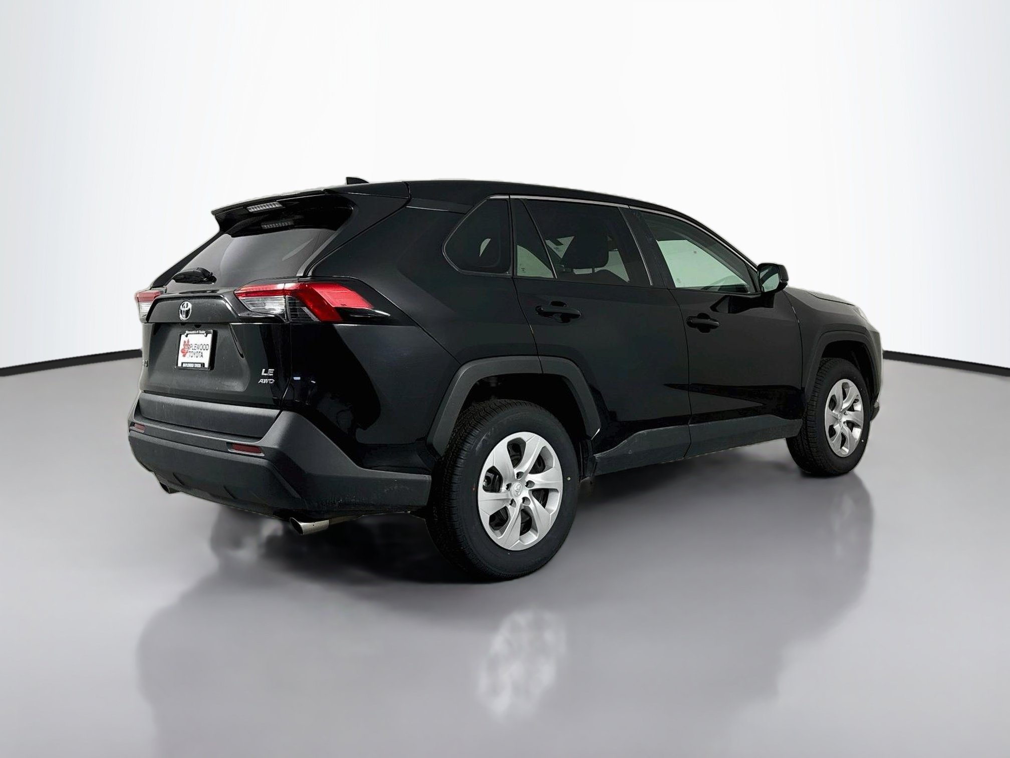 Certified 2025 Toyota RAV4 LE AWD/4WD image 7