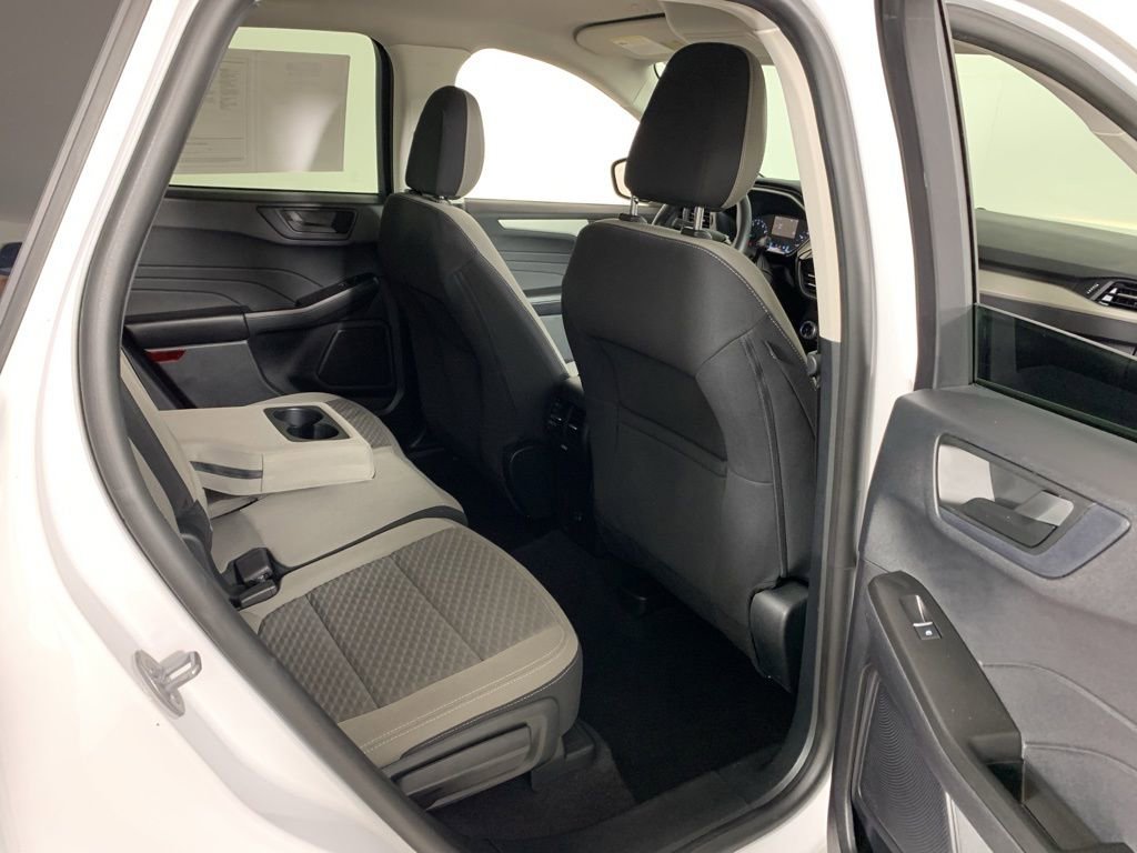 Used 2022 Ford Escape SE w/ Convenience Package image 35