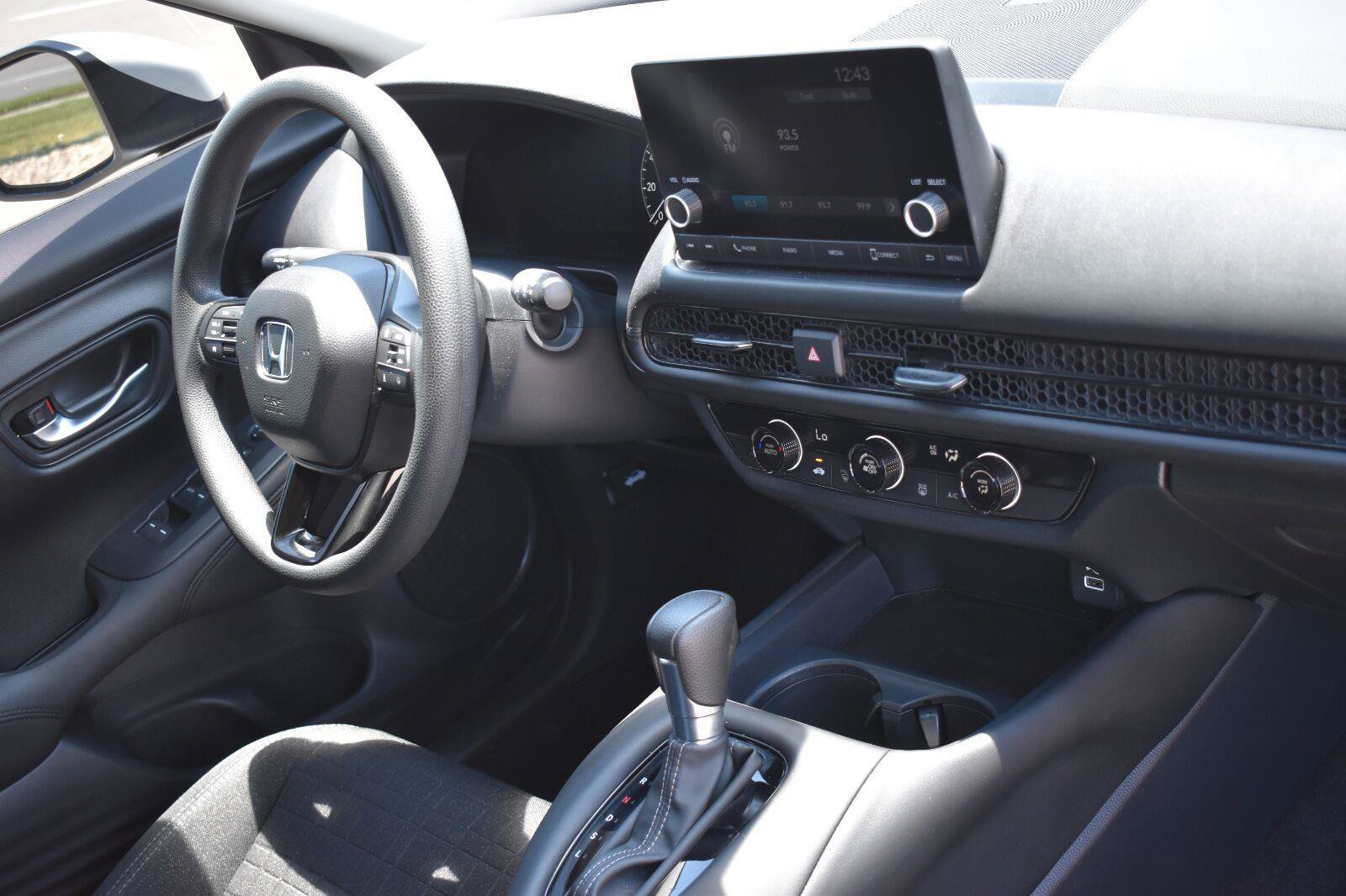 Used 2024 Honda HR-V LX image 11