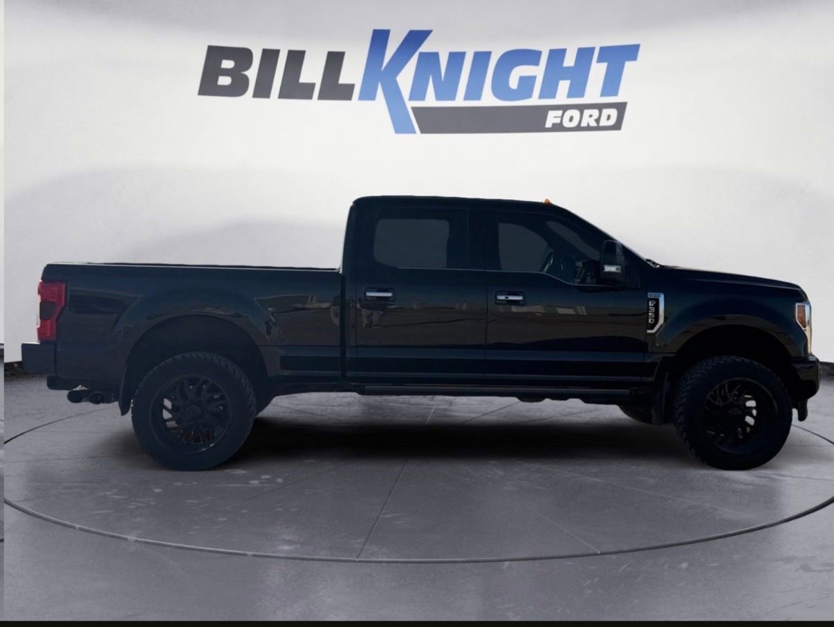 Used 2019 Ford F350 Limited image 3