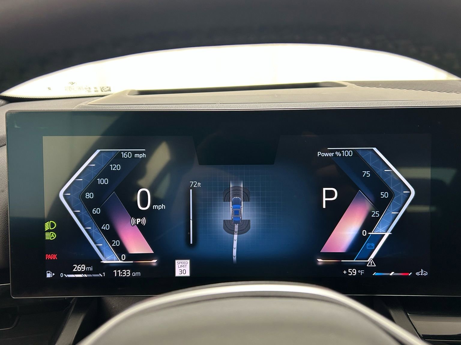 Used 2025 BMW 530i xDrive w/ Premium Package image 14