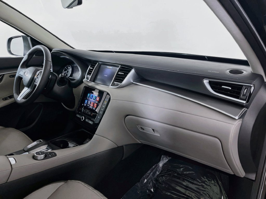 Used 2023 INFINITI QX50 Luxe AWD/4WD image 34