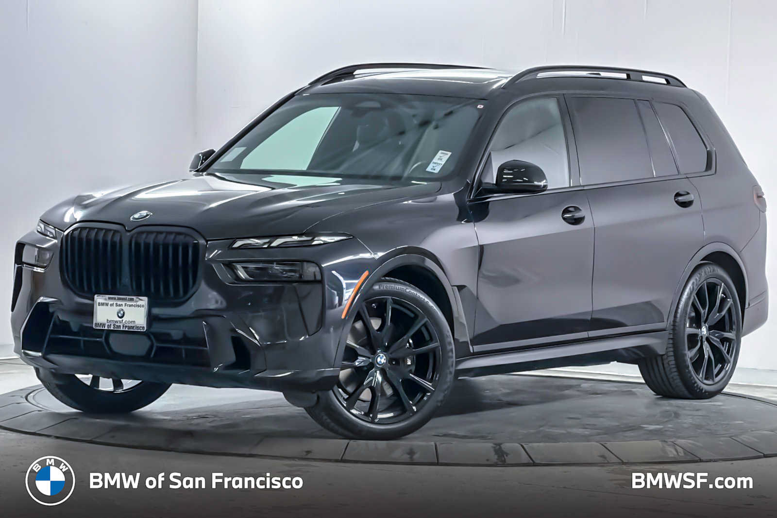 Used 2024 BMW X7 xDrive40i w/ M Sport Package AWD/4WD image 1
