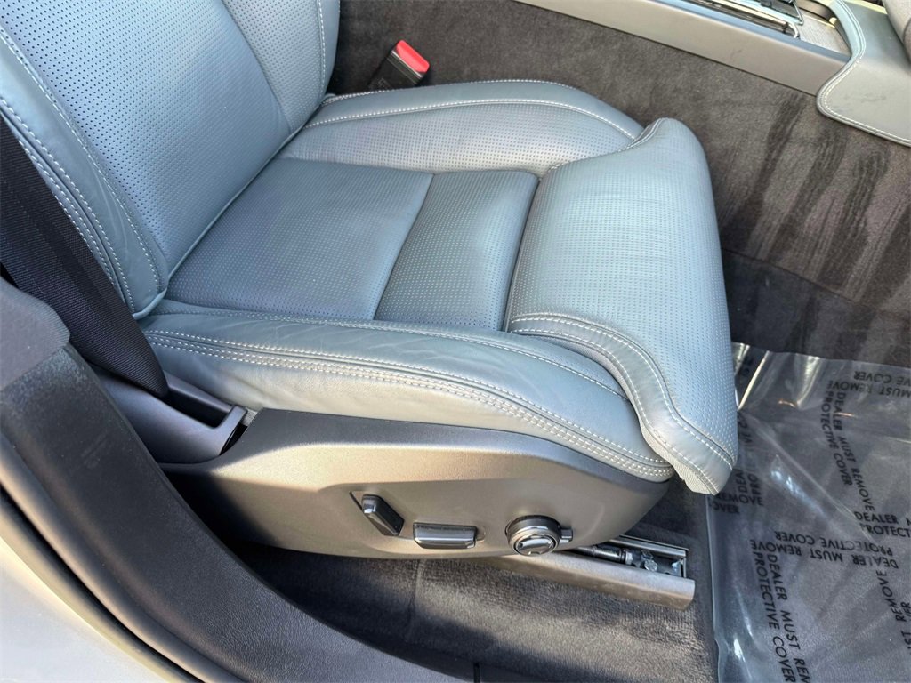Used 2023 Volvo XC90 B6 Ultimate w/ Protection Package Premier image 15