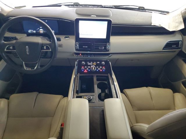 Used 2021 Lincoln Navigator Reserve w/ Luxury Package image 27