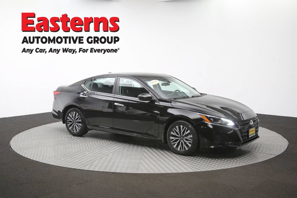 Used 2023 Nissan Altima 2.5 SV FWD image 47