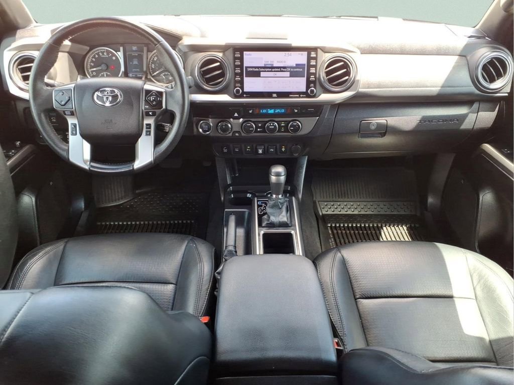 Used 2021 Toyota Tacoma Limited AWD/4WD image 18