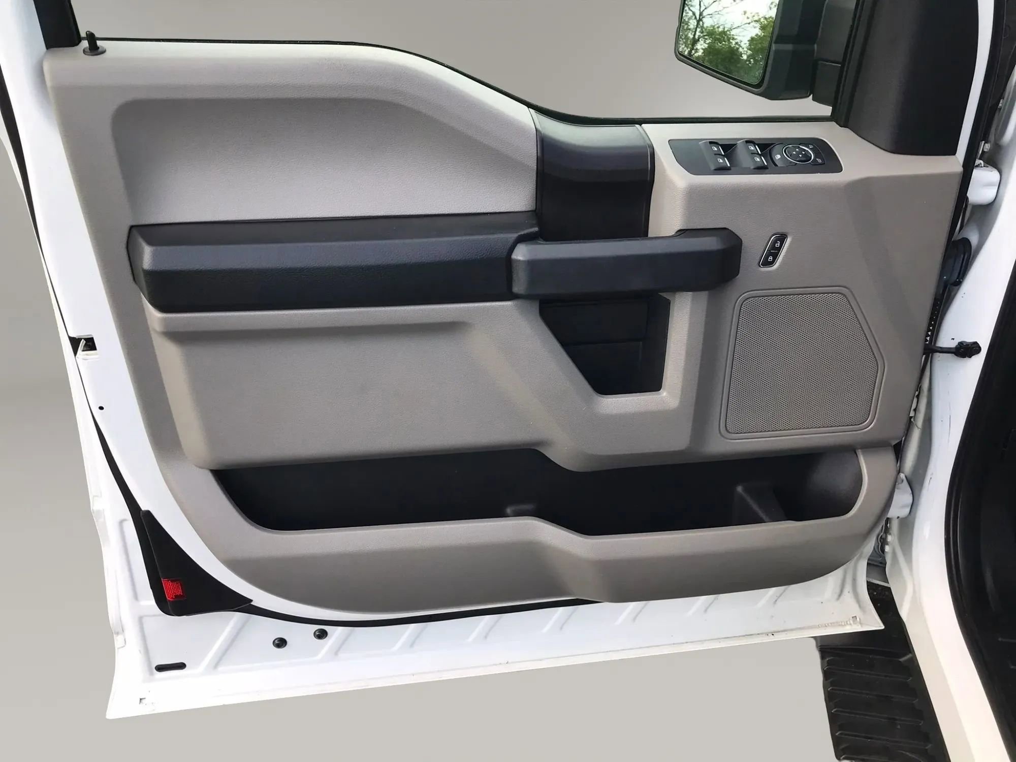 Used 2018 Ford F150 XL w/ XL Power Equipment Group AWD/4WD image 11