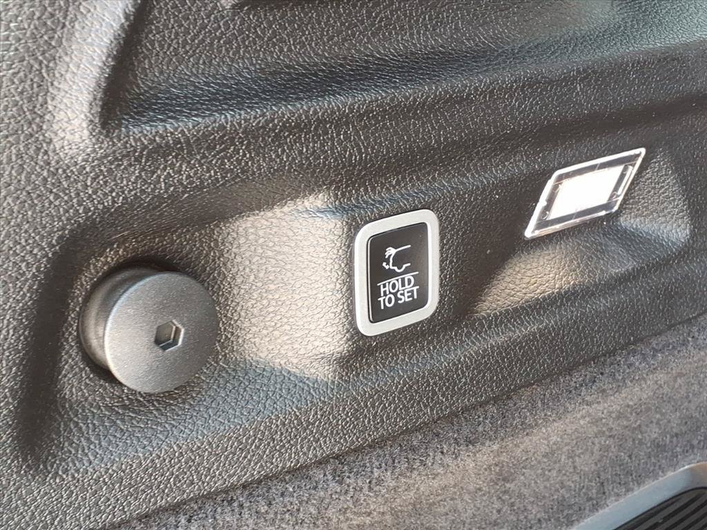 Used 2025 Jeep Grand Cherokee L Summit AWD/4WD image 27