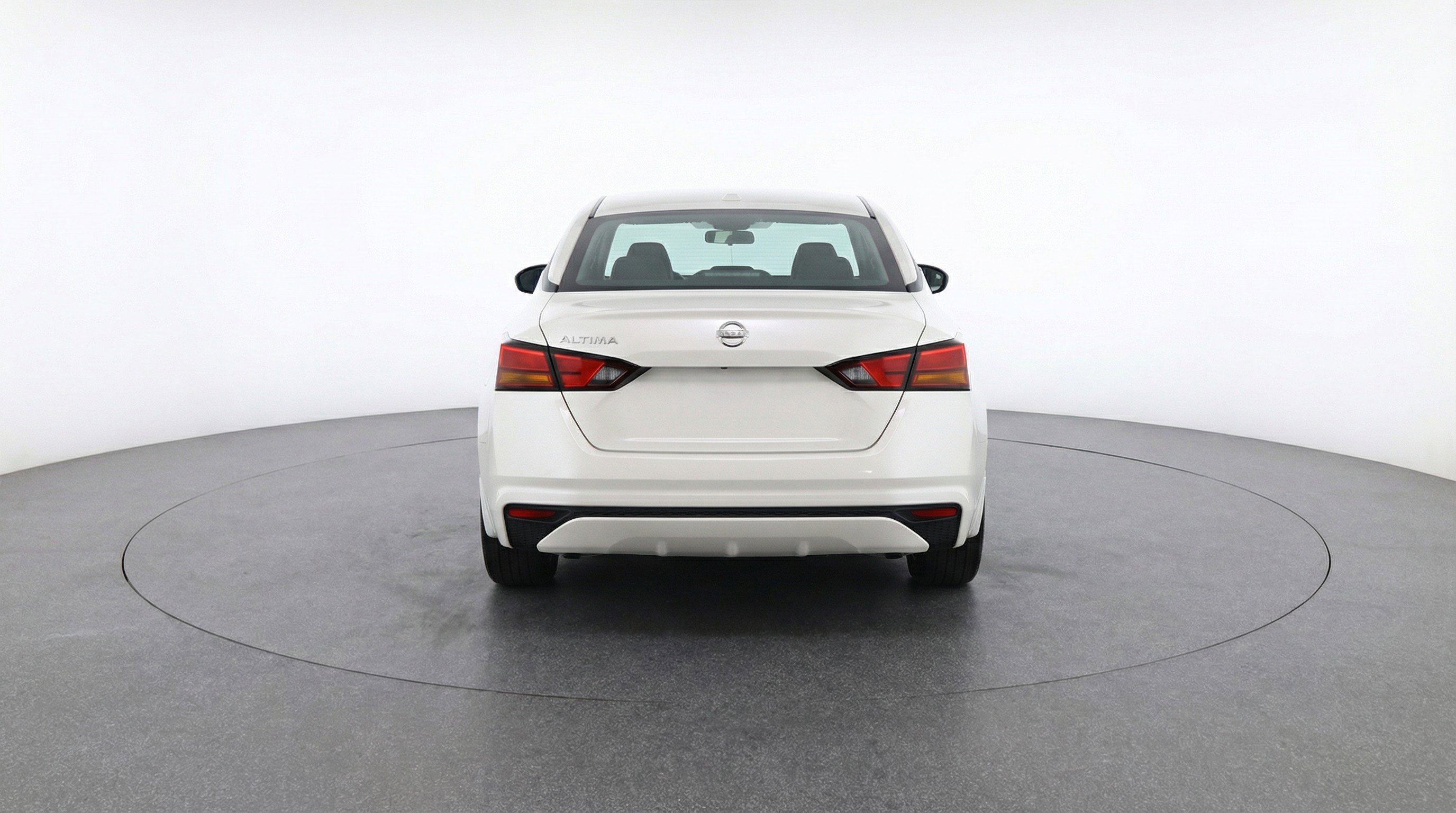 Used 2025 Nissan Altima 2.5 SV FWD image 7