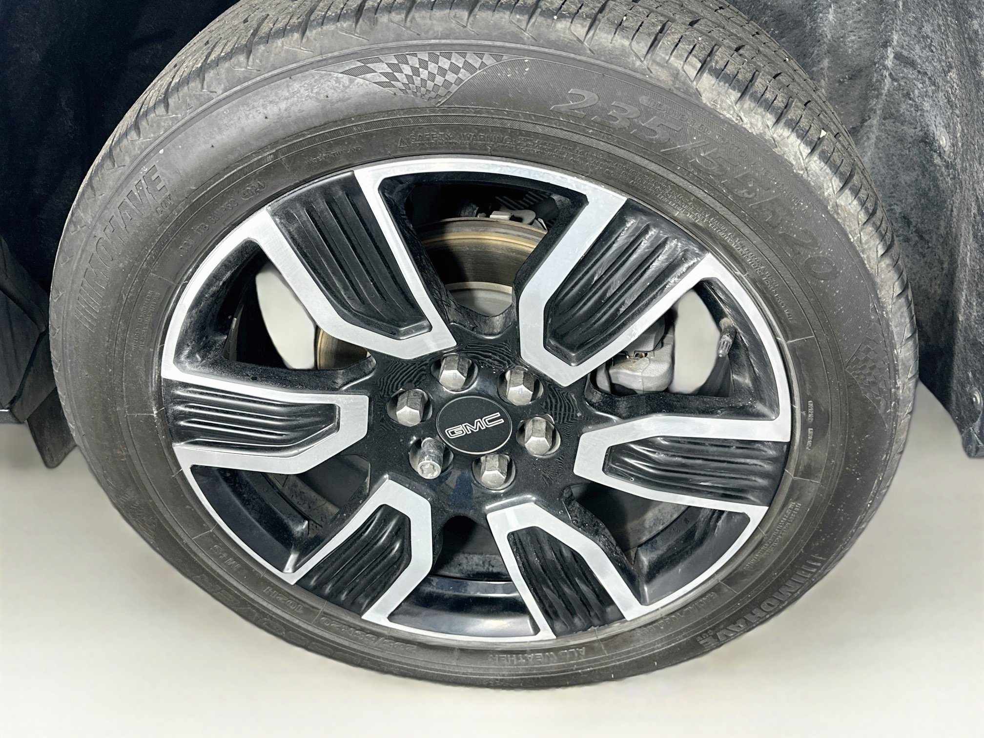 Used 2021 GMC Acadia SLE w/ Driver Convenience Package FWD image 11