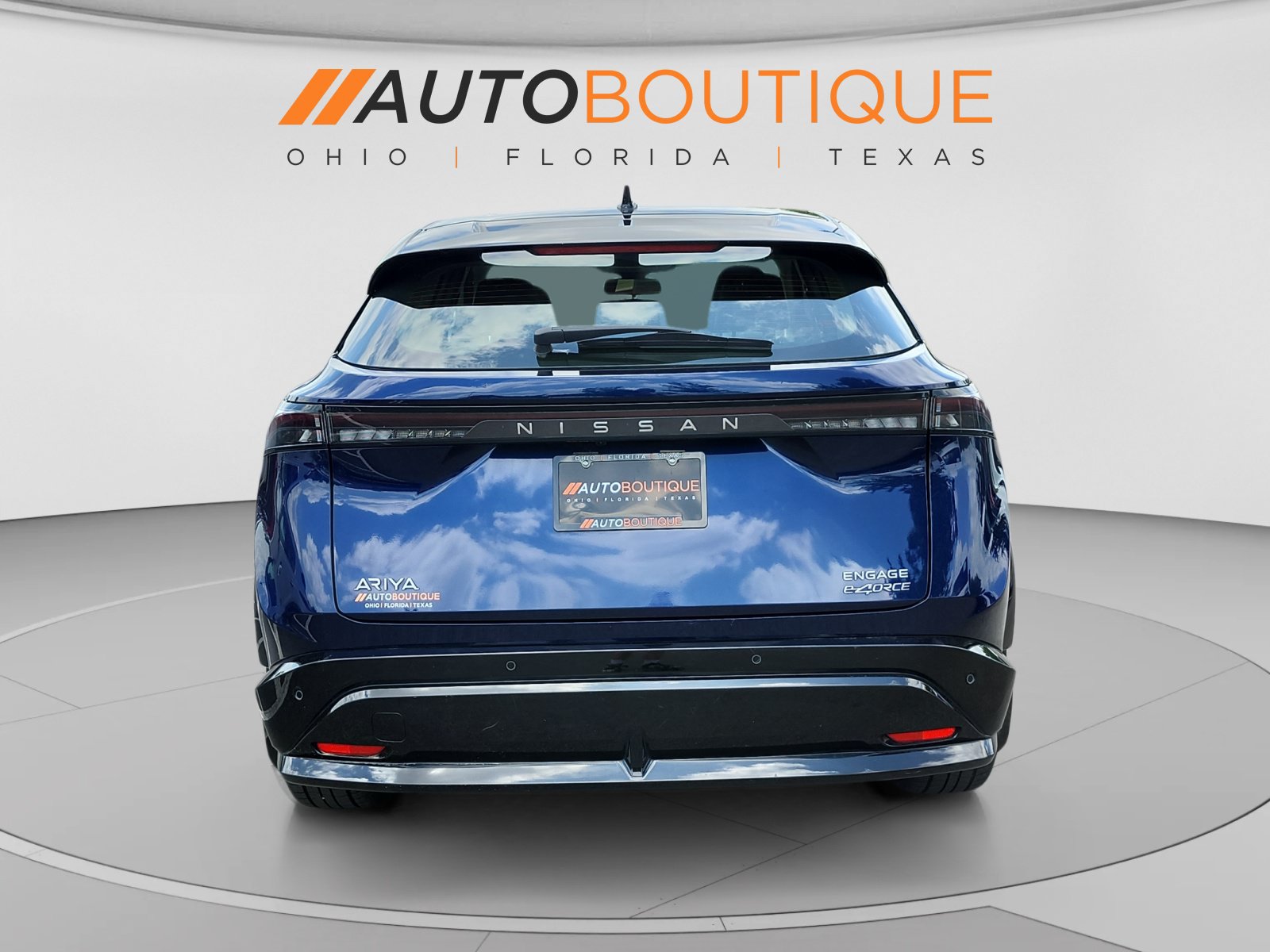 Used 2023 Nissan Ariya AWD image 4
