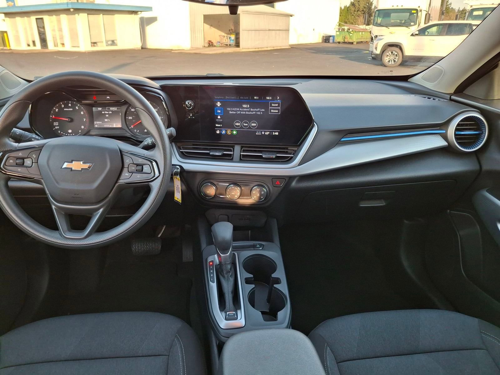 Certified 2025 Chevrolet Trax LS image 10