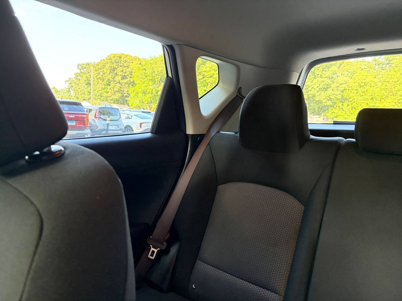 Used 2025 Kia Soul LX w/ LX Technology Package FWD image 37