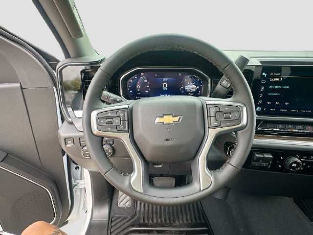 New 2026 Chevrolet Silverado 1500 LT AWD/4WD image 13