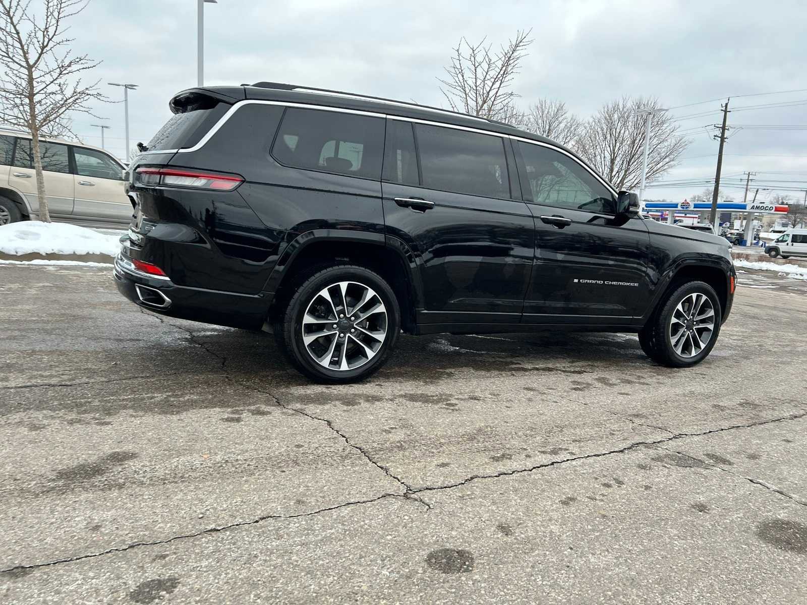 Certified 2023 Jeep Grand Cherokee L Overland w/ Advanced Protech Group III image 15