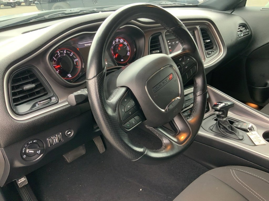 Certified 2022 Dodge Challenger SXT w/ Blacktop Package image 10