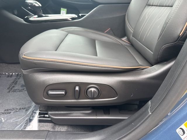 Used 2025 Buick Envista Avenir image 12